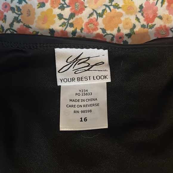 High-waisted Full Coverage Bikini Bottoms - Picture 3 of 3